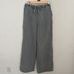 Gray Wide-Leg Drawstring Jeans